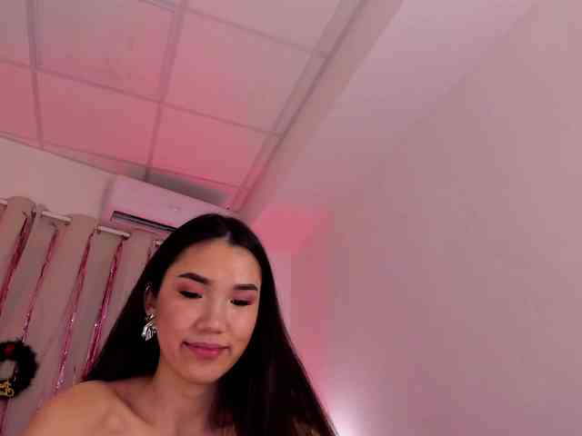 Divine-Madness webcam