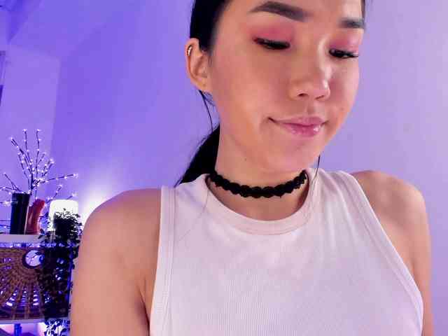 Divine-Madness webcam