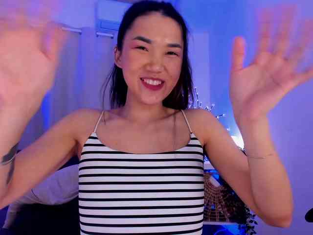 Divine-Madness webcam