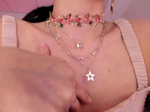 Divine-Madness webcam