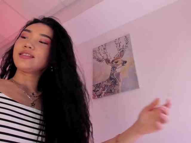 Divine-Madness webcam