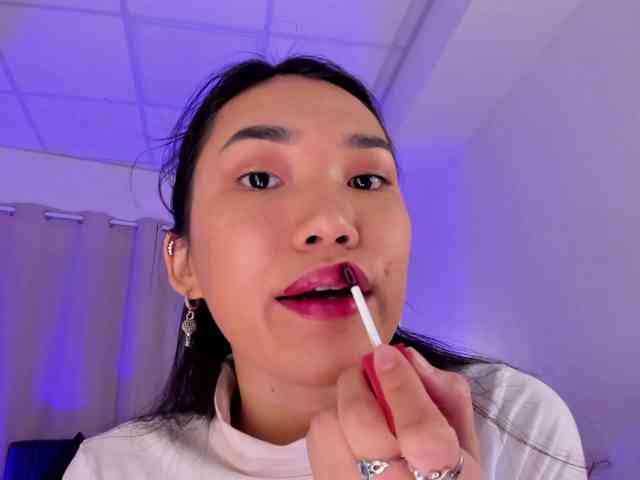 Divine-Madness webcam