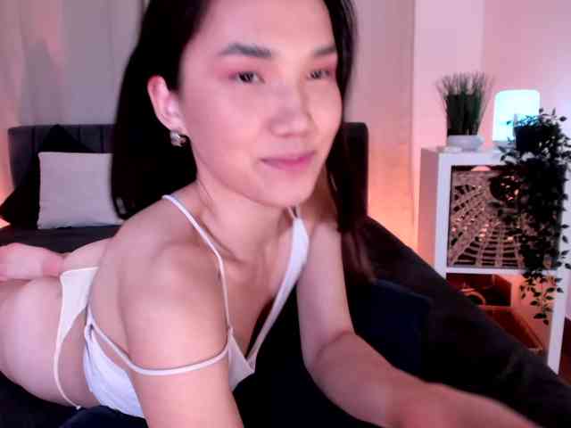 Divine-Madness webcam