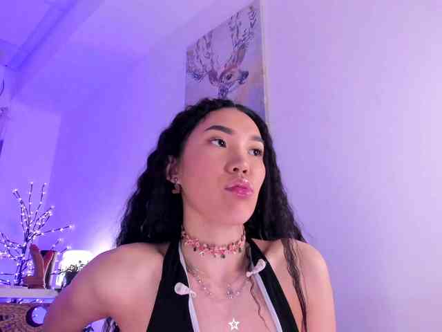 Divine-Madness webcam