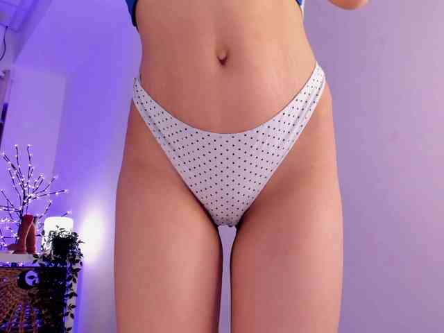 Divine-Madness webcam