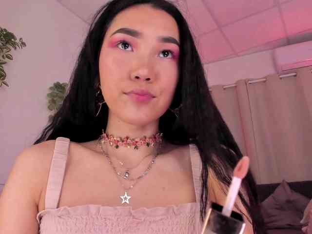 Divine-Madness webcam