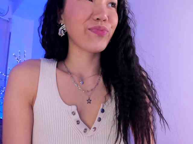 Divine-Madness webcam