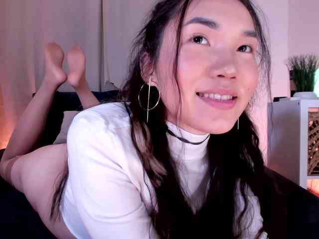 Divine-Madness webcam