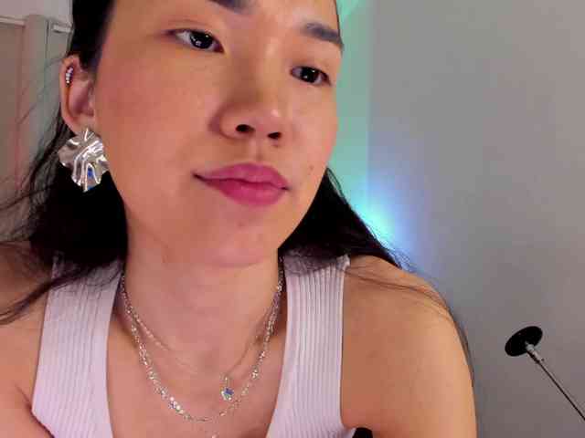 Divine-Madness webcam