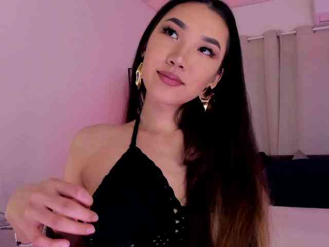 Divine-Madness webcam