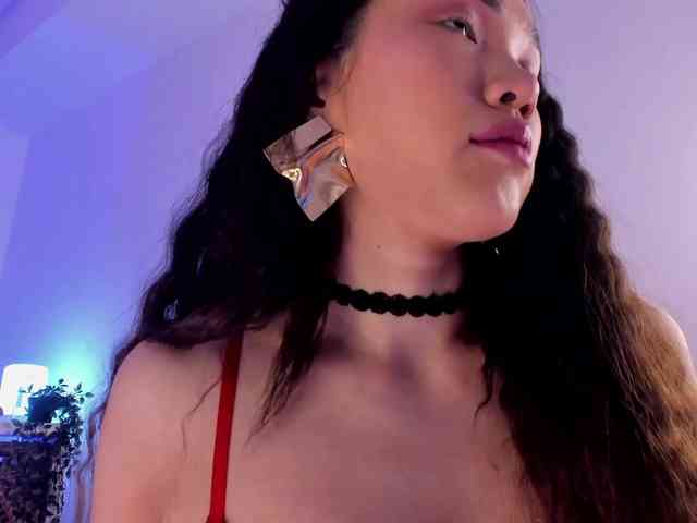 Divine-Madness webcam