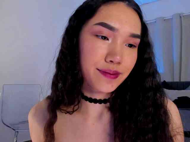 Divine-Madness webcam