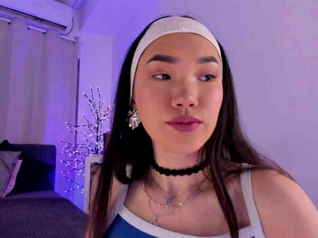 Divine-Madness webcam