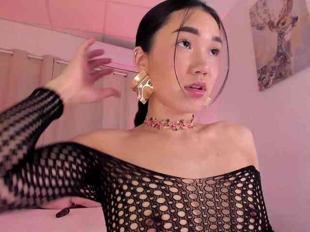 Divine-Madness webcam