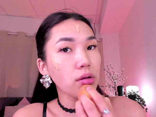 Divine-Madness webcam