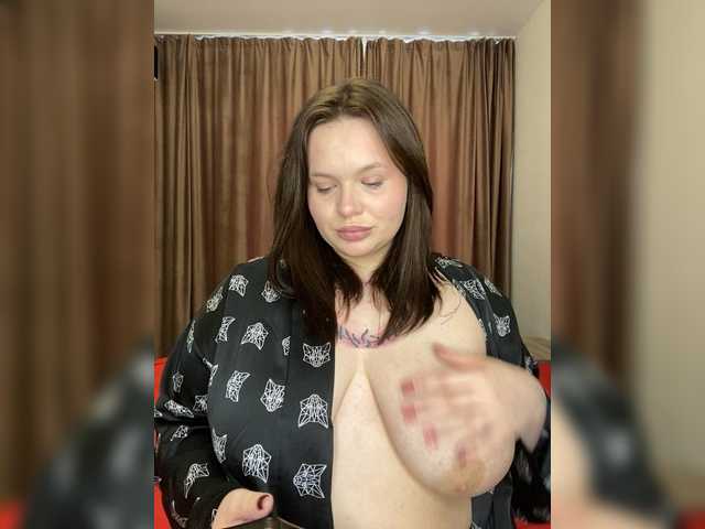 Divana-1's BongaCams show and profile