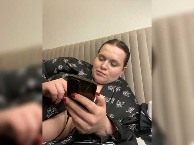 Divana-1 live cam profile