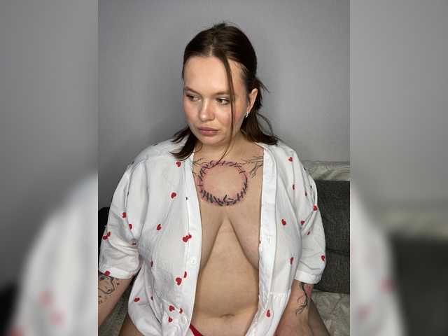 Divana-1's BongaCams show and profile