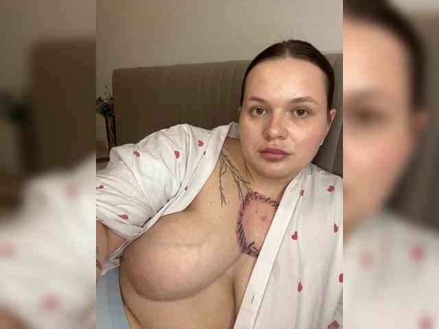 Divana-1 Live Webcam on BongaCams