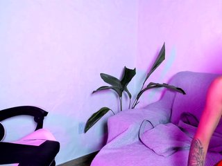 ElliChique Porn Show