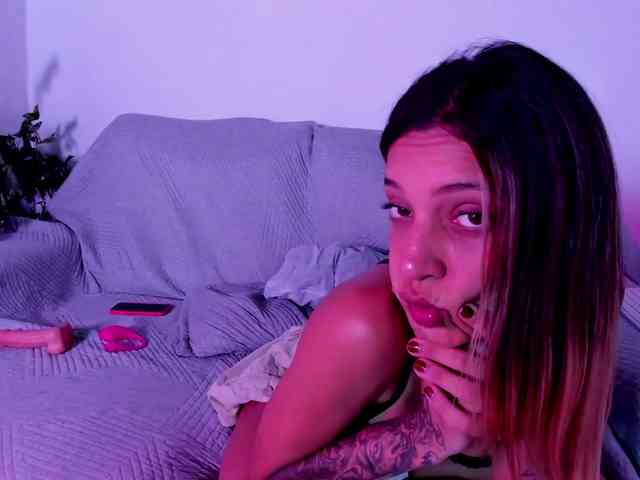 ElliChique webcam