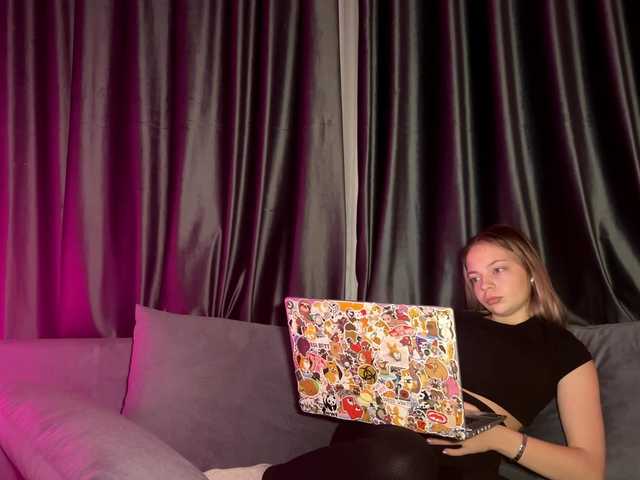 DavinaHaddad's BongaCams show and profile