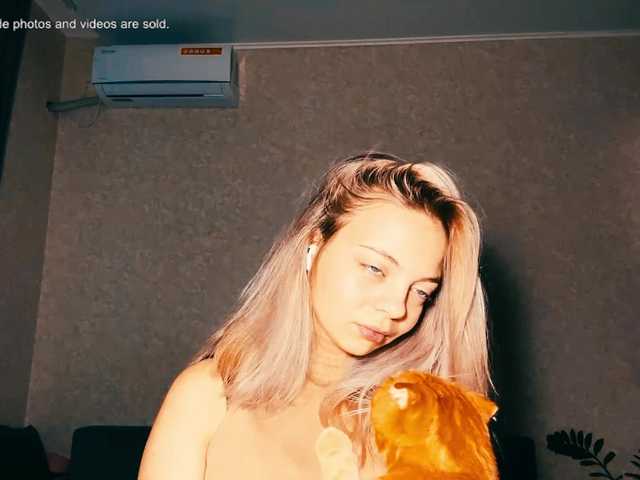 Davina Haddad (DavinaHaddad)