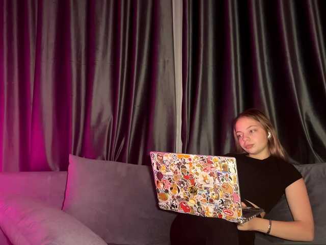 DavinaHaddad webcam bongacams model stream image