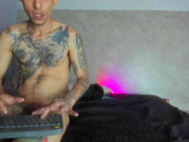 khloeandjhonas webcam