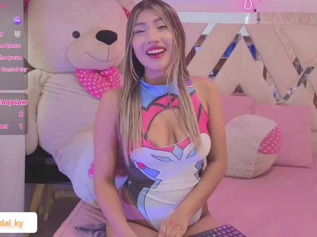 KENNDAL-TAY's BongaCams show and profile