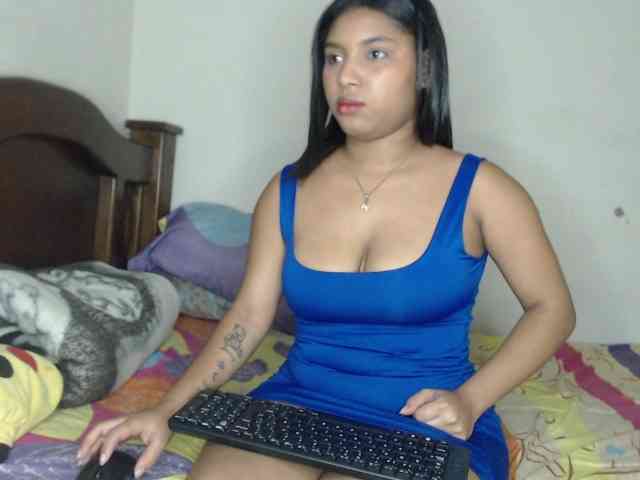 naomi-west webcam