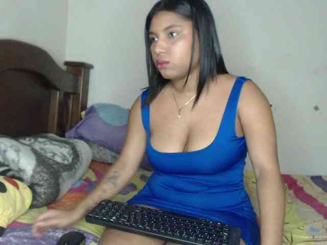 naomi-west webcam