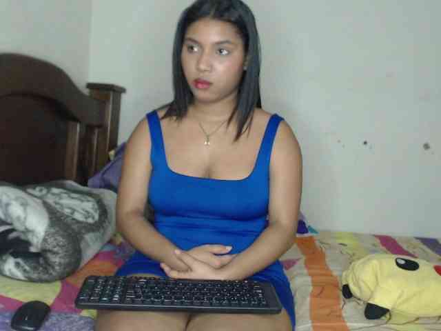 naomi-west webcam