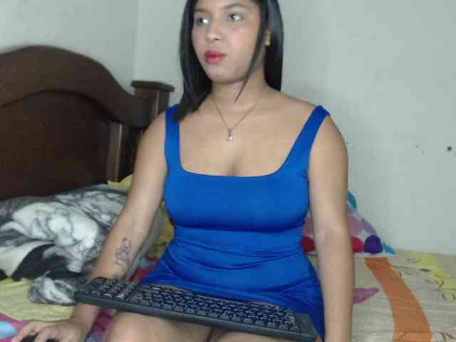 naomi-west webcam