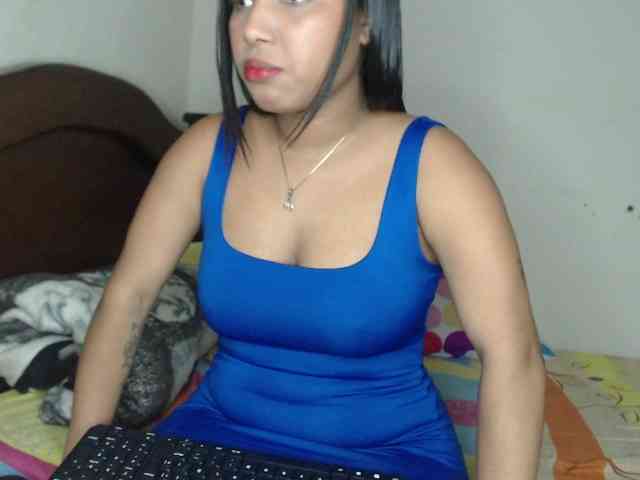 naomi-west webcam