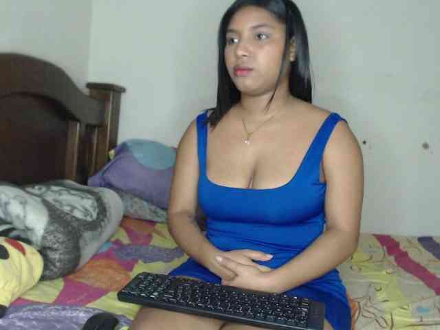 naomi-west webcam
