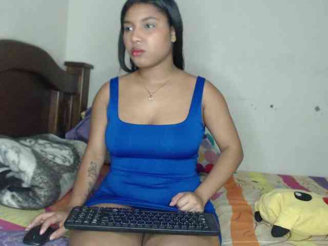 naomi-west webcam