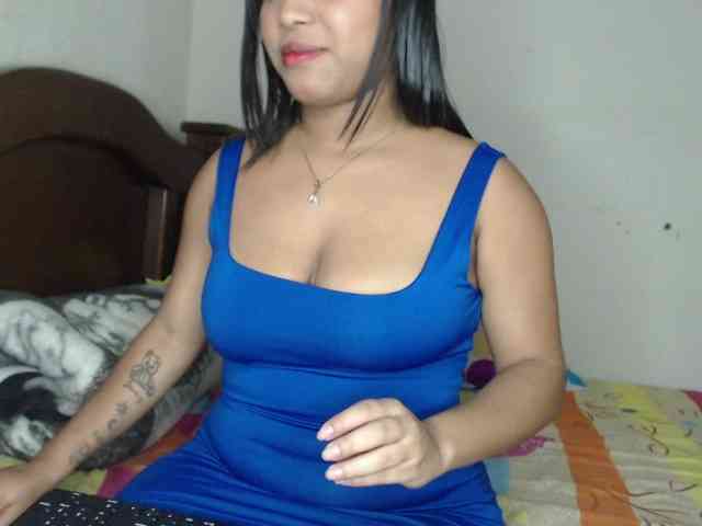 naomi-west webcam