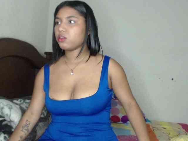 naomi-west webcam