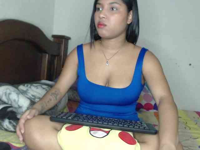 naomi-west webcam