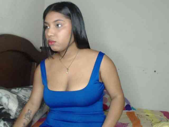 naomi-west webcam