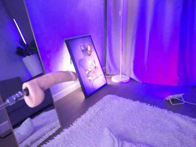 MerandaBlosom webcam