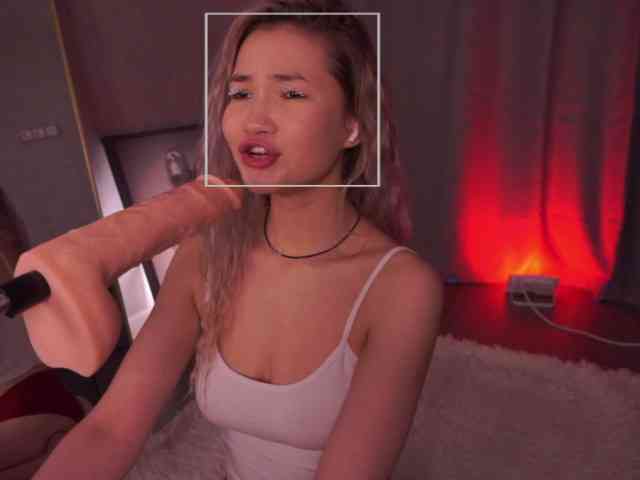 MerandaBlosom webcam