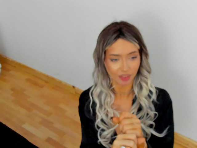 Megansin's BongaCams show and profile