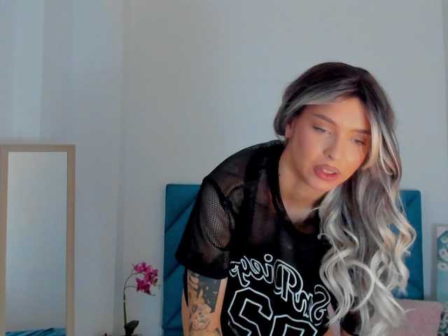 Megansin's BongaCams show and profile