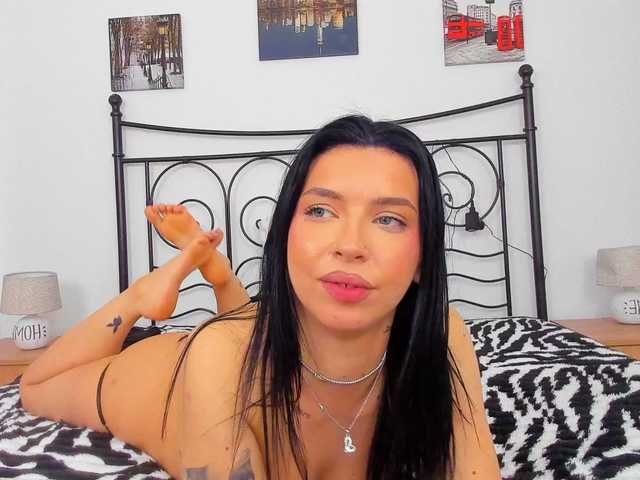 Megansin's BongaCams show and profile