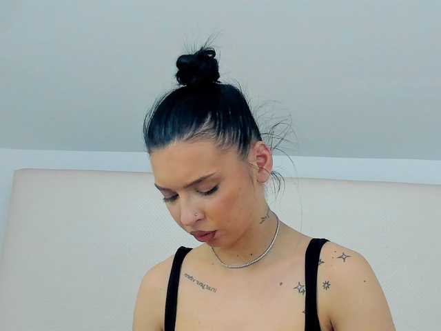 Megansin's BongaCams show and profile