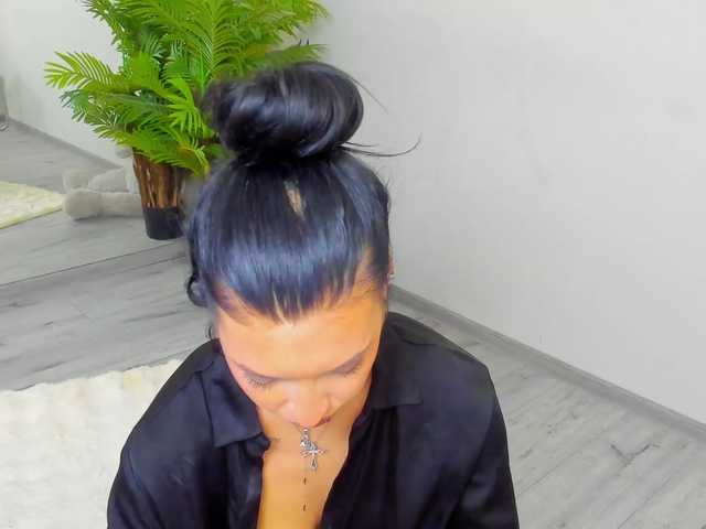 Megansin's BongaCams show and profile