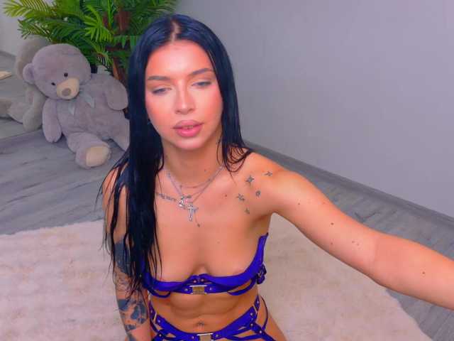 Megansin's BongaCams show and profile