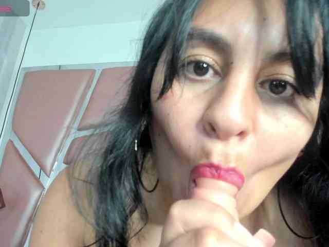 NATHALYMILLER-VC webcam